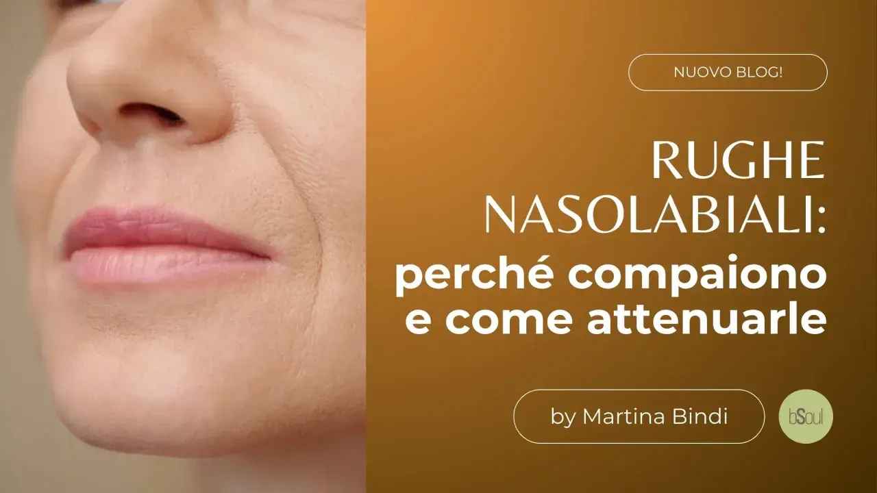 Primo piano del viso con evidenti solchi naso labiali. Testo: "Rughe nasolabiali: perché compaiono e come attenuarle".