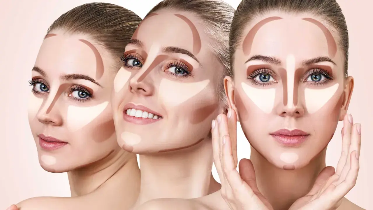 Tre volti femminili mostrano il contouring viso con tecniche di ombreggiatura e illuminazione, simili a un filler per definire i tratti.