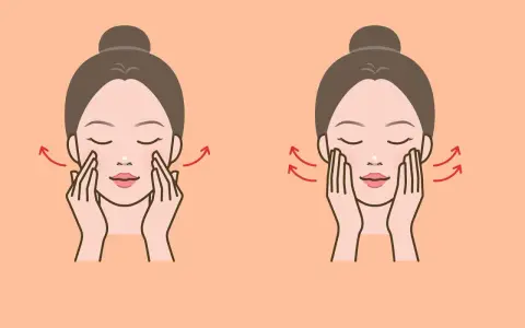 Illustrazione di una donna che massaggia il viso per il rilassamento cutaneo. Le frecce rosse indicano il movimento verso l'alto.
